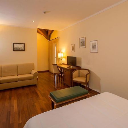 Hotel Conteverde Монтекио Емилия Екстериор снимка